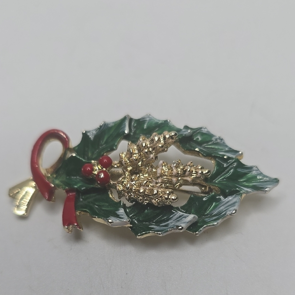 Vintage Gerry's Christmas Brooch - Picture 1 of 4